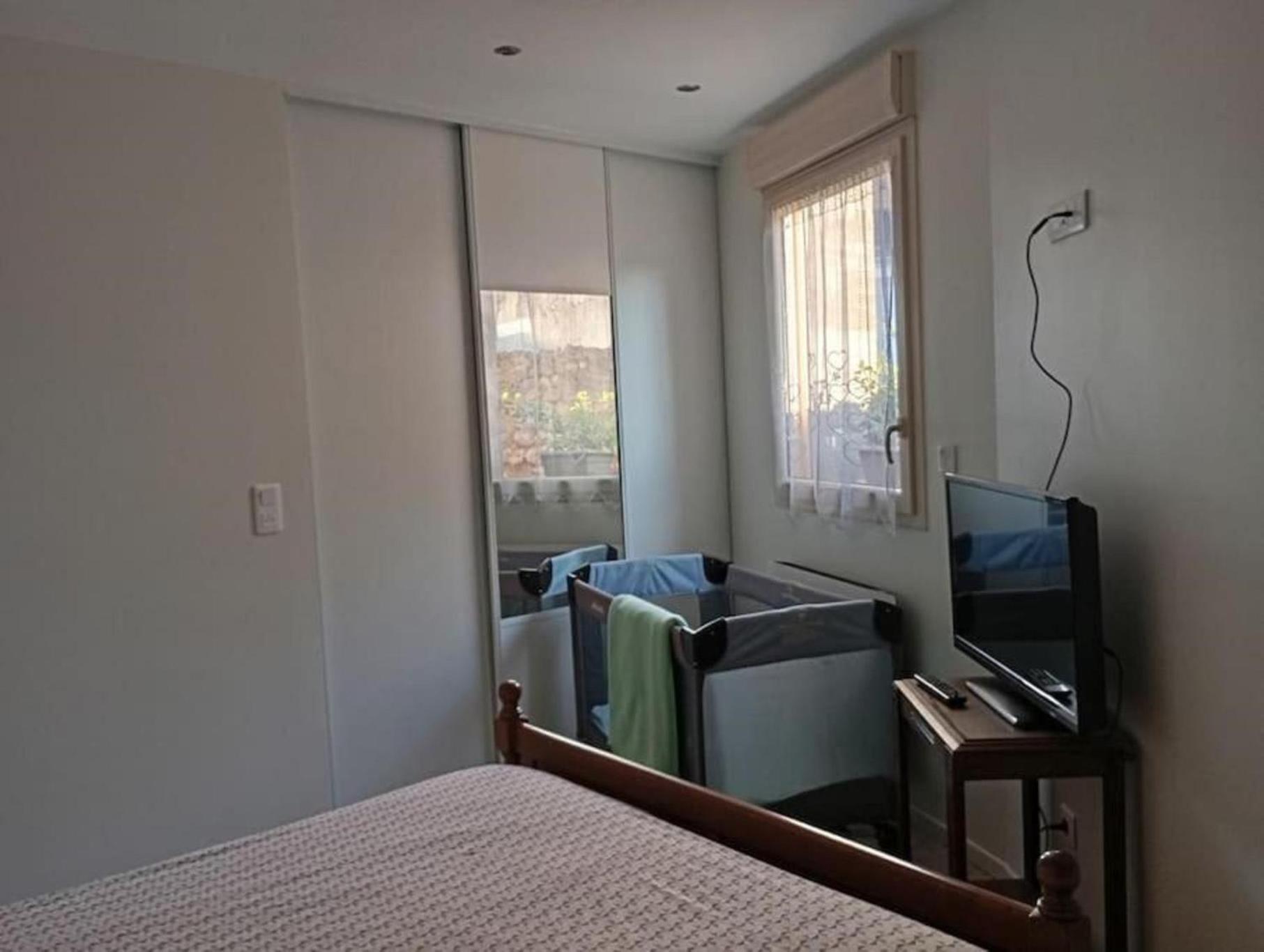 Logis Douillet Plein Centre Du Village Apartamento