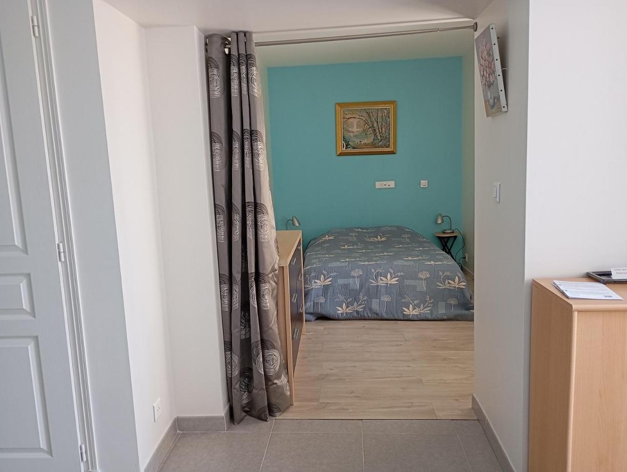 Apartamento Logis Douillet Plein Centre Du Village Aubigné-Racan